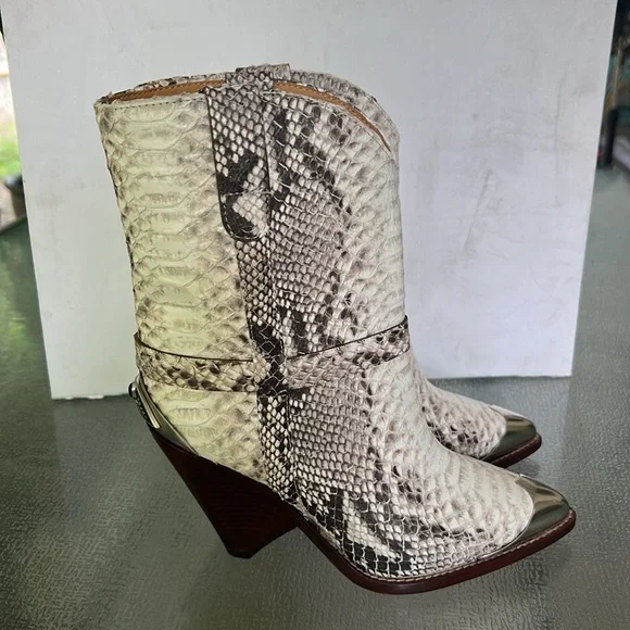 Isabel Marant Python Embossed Western Boots - Picture 12 of 14